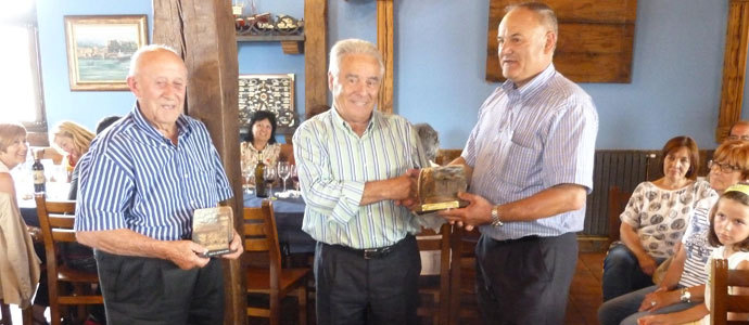 Homenaje a Sixto Fernndez y Elas Pea