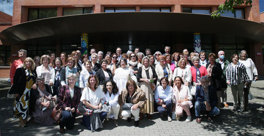 El Hospital Sierrallana rinde homenaje a los 85 profesionales jubilados durante 2020, 2021 y 2022
