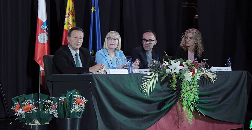 El IES Montesclaros celebra la graduaci�n de 83 estudiantes