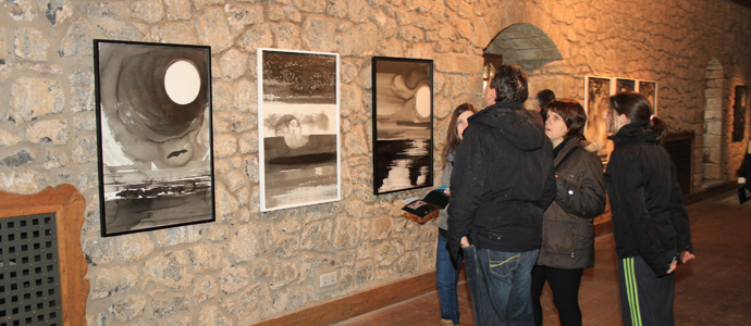 Inaugurada la muestra de Ana Melgosa en el Castillo de Argeso