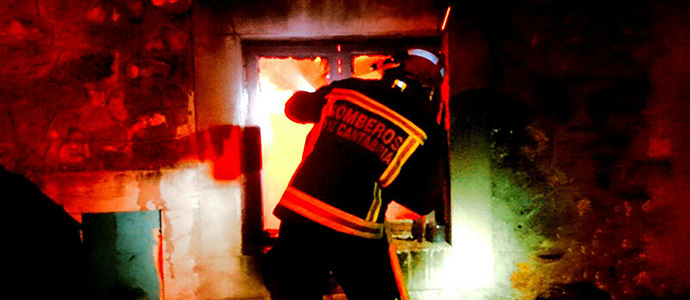 Un incendio arrasa una vivienda en Rionansa