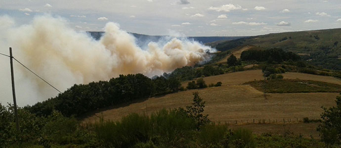 El incendio de Valderredible ya ha calcinado ms de 500 hectreas