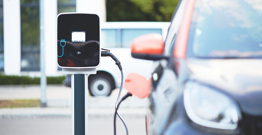 Industria acelera las ayudas para adquirir vehculos elctricos e instalar puntos de recarga con 1,3 millones
