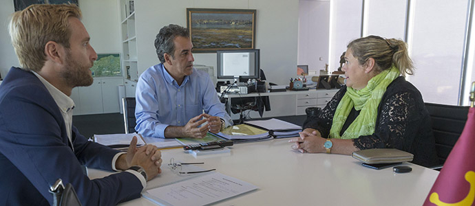 Industria analizar la ampliacin del servicio del transporte pblico por carretera en Los Tojos