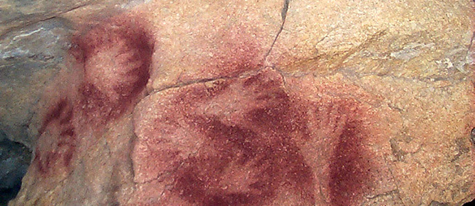 La industria hecha con conchas marinas de la cueva de Fuente de Saln, pieza del mes del MUPAC