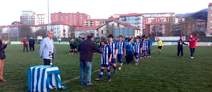 El infantil del CD Naval asciende a segunda
