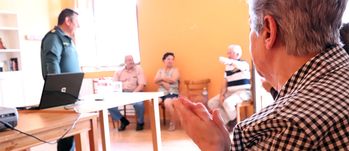 Informar sobre la seguridad de las personas mayores