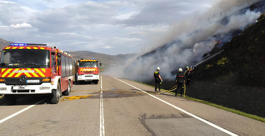 Intensa actividad de las cuadrillas forestales y los bomberos hoy en Campoo