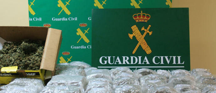 Intervenidos ms de 17 kilos de marihuana ocultos en un vehculo con destino a Inglaterra