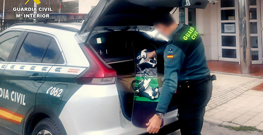 Investigada una mujer de 58 a�os como presunta autora del hurto de una tabla de snow surf en Alto Campoo 