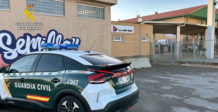 Investigados tres menores por presunto robo y actos vandlicos en el IES Nueve Valles de Puente San Miguel
