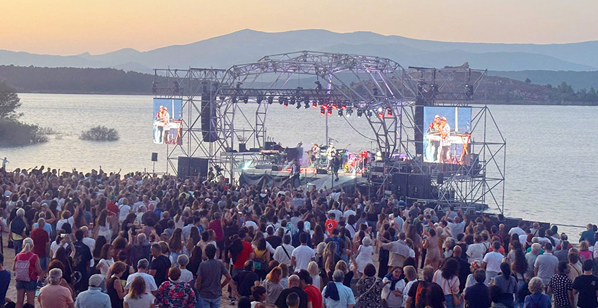 Iv�n Ferreiro y Sexy Zebras actuar�n el 8 de agosto en el escenario flotante de Aguilar de Campoo