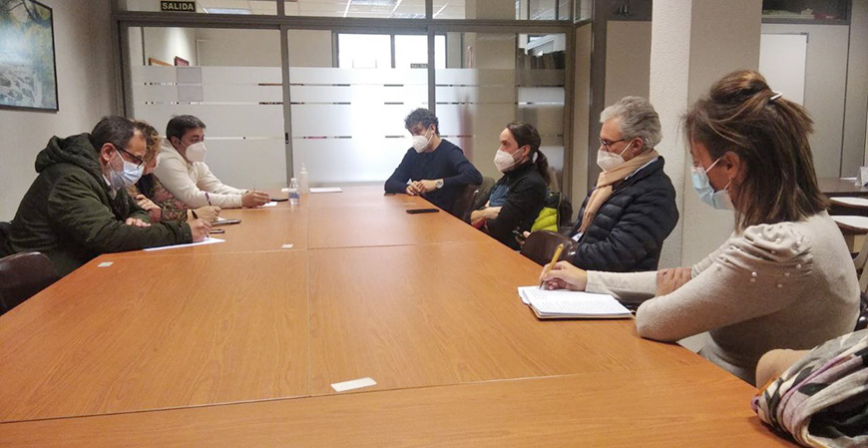 Izquierda Unida y Podemos abordan con el comit de empresa de Siemens Gamesa los 