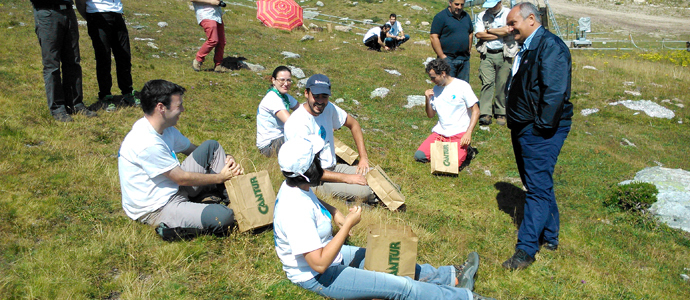 Javier Fernndez visita las labores de restauracin de hbitats en Alto Campoo