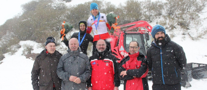 Joan Freixa y Laura Orgu triunfan en el Triatln Blanco y se proclaman campeones de Espaa  