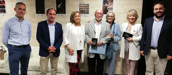 Jos Prez Carranque, Premio guila de Poesa 