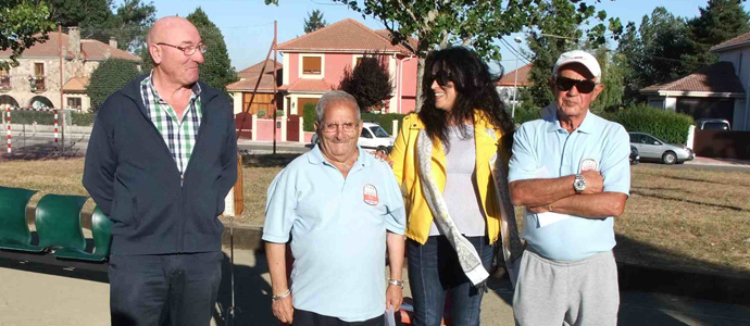 Jos y Too ganan el torneo de petanca de Nestares
