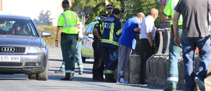 Un joven resulta herido en Matamorosa al caerse al cauce del ro Hjar