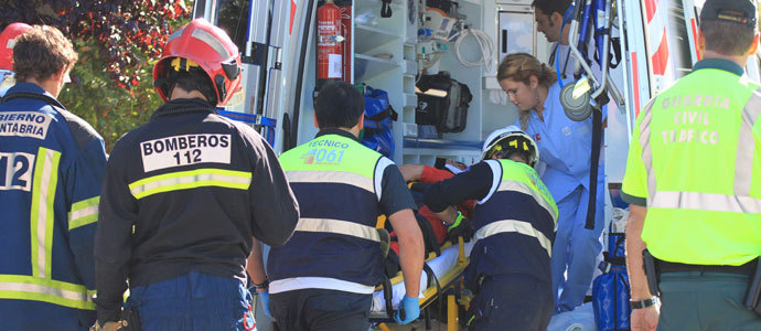 Un joven resulta herido en Matamorosa al caerse al cauce del ro Hjar