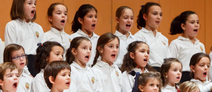 Los jvenes de Reinosa se preparan para cantar a la Navidad