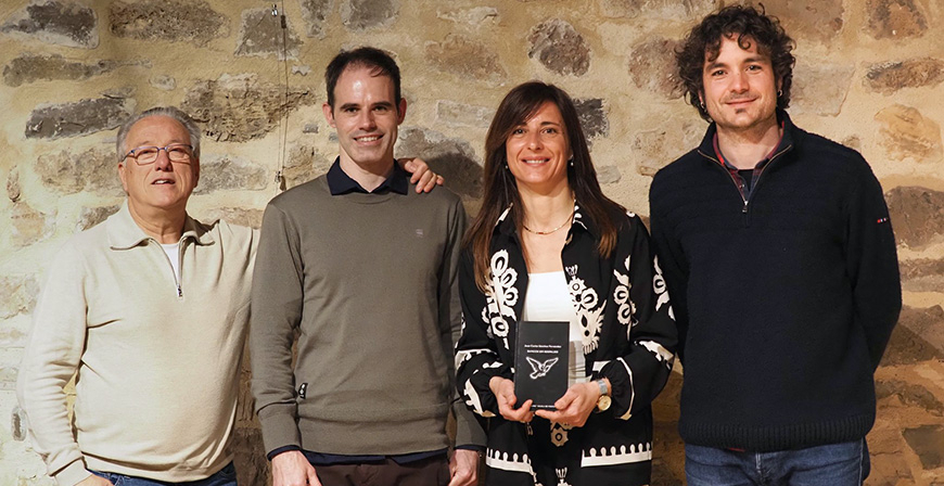 Juan Carlos Snchez Fernndez recibe el premio guila de Poesa de Aguilar de Campoo