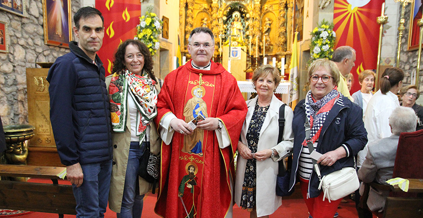 Juan Carlos Velarde celebra sus 25 aos sacerdotales