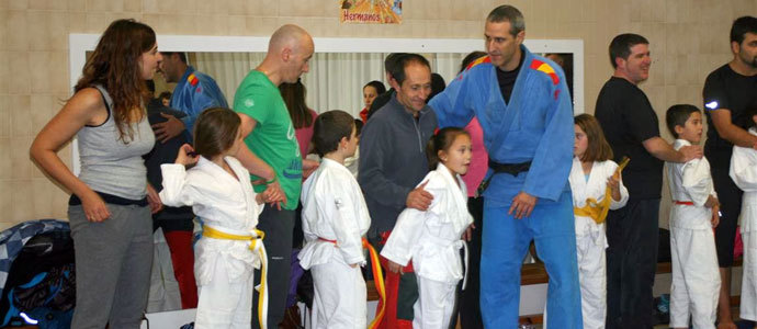 El judo uni a padres e hijos