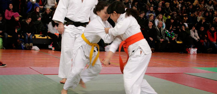 Los judokas campurrianos se comen una docena de medallas