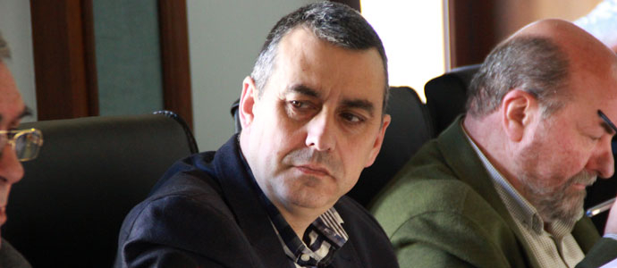 Julio Garca acusa a la portavoz popular de 