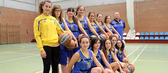 Las jnior dan la sorpresa y vencen en su primer partido