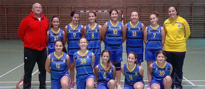 Las jnior dan la sorpresa y vencen en su primer partido