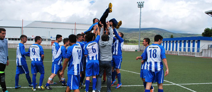 Los juveniles del Naval cierran una fantstica temporada