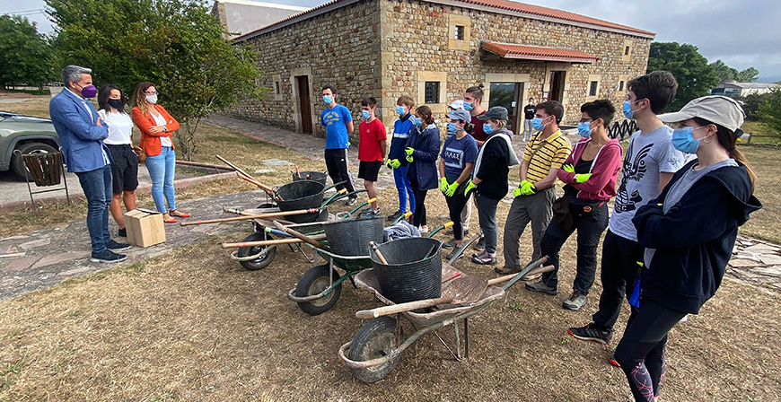 Juventud y Patrimonio retoman el campo de voluntariado de Julibriga con la participacin de 15 jvenes en las excavaciones arqueolgicas