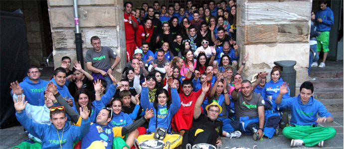 Los Kantabrujos ganan el Concurso de Carrozas de San Mateo 2014