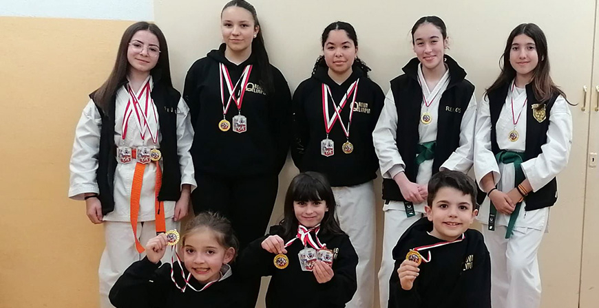Los karatecas del club Nova Olimpia de Reinosa se cuelgan seis medallas en los Juegos Escolares de Cantabria