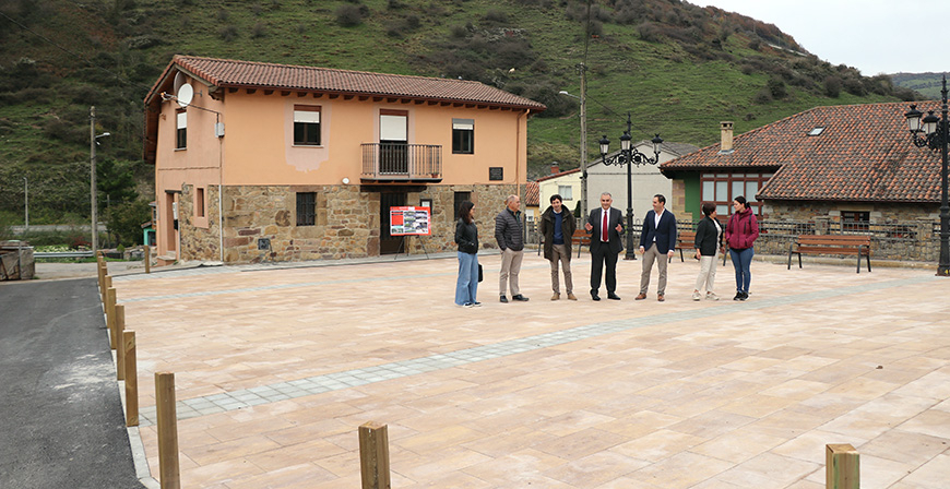 Lantueno estrena la remodelacin de la plaza de San Roque, con una inversin de 46.667 euros