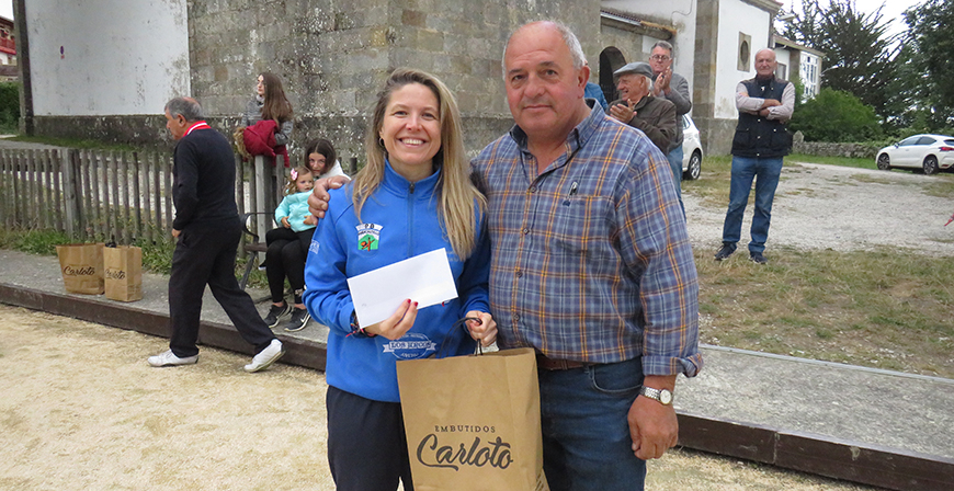 Laura Abascal se impone en el Concurso de Bolos de Campoo de Yuso