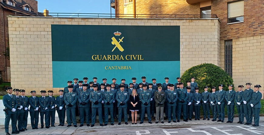 Llegan a Cantabria los 42 guardias civiles alumnos en prcticas