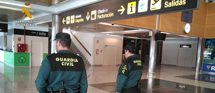 Localizada en el Aeropuerto Seve Ballesteros una mujer desaparecida de un hospital de Madrid