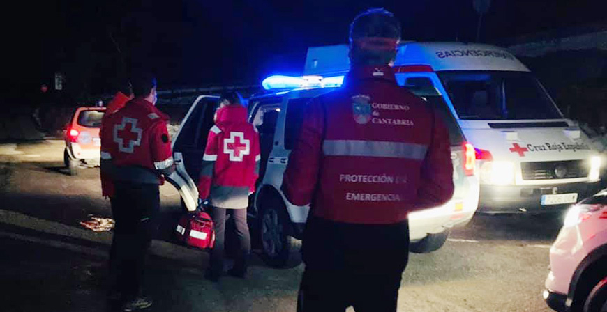 Localizado un matrimonio que se perdi tras salir a por vveres por el entorno de la cabaa de Brcena Mayor donde se alojaban