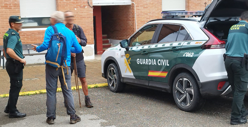 Localizados dos senderistas campurrianos que se haban extraviado al atardecer en la ruta entre Aradillos y Los Corrales