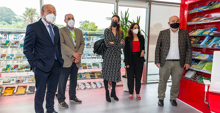 Lpez Marcano inaugura la nueva imagen y ampliacin de la oficina de turismo del aeropuerto Seve Ballesteros