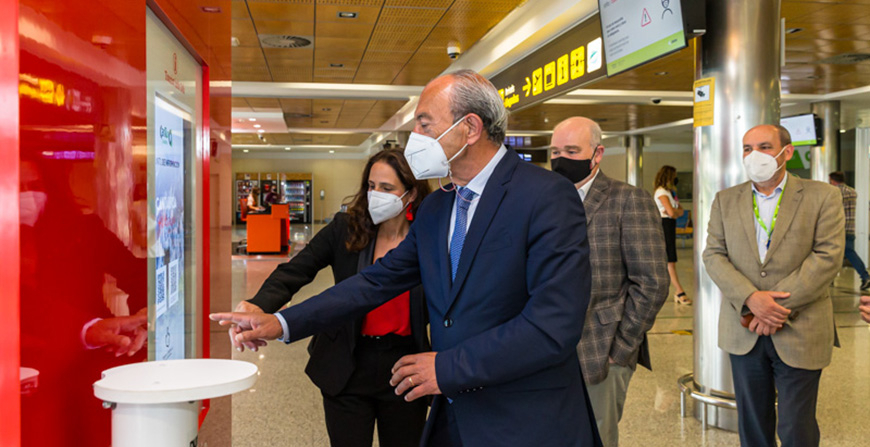 Lpez Marcano inaugura la nueva imagen y ampliacin de la oficina de turismo del aeropuerto Seve Ballesteros