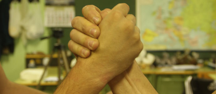 Lucha de Brazos, ganar en un segundo