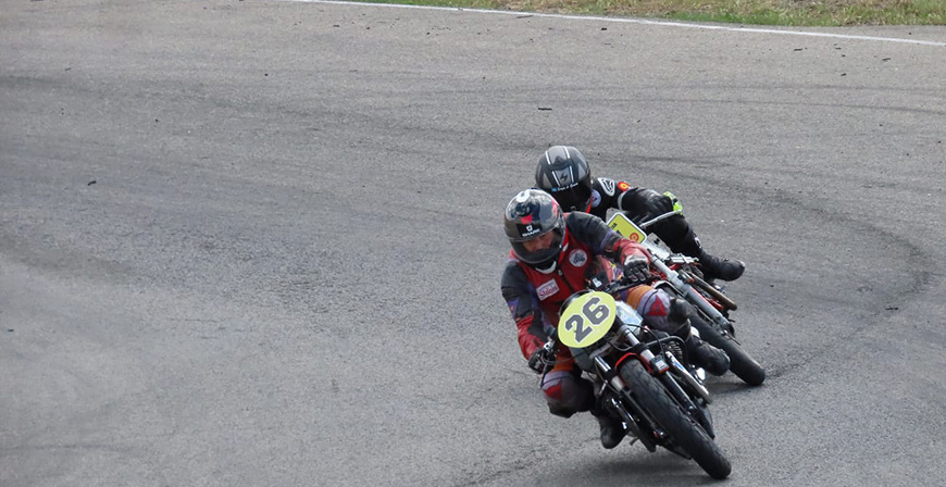 Luisma Gil se sube al podio en el segundo trofeo Siglo XX de Motos Clsicas disputado en Burgos
