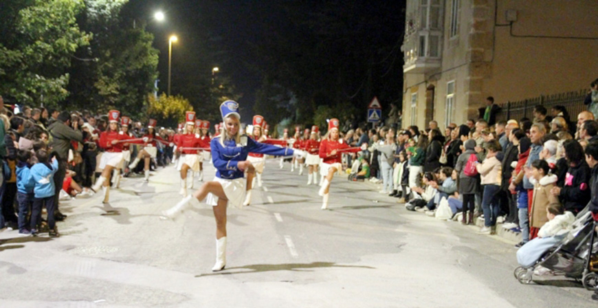 Las Majorettes y la Banda de Cornetas y Tambores quieren volver a desfilar