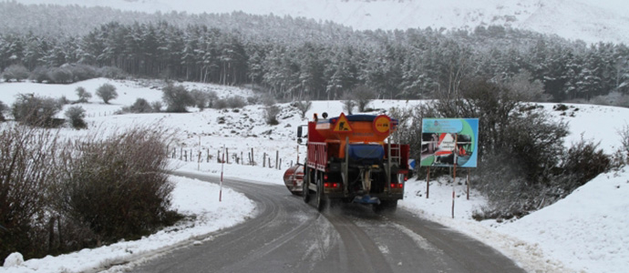 Hoy, aviso naranja por nevadas en el centro y amarillo en la Cantabria del Ebro