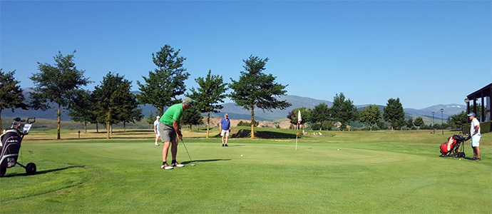 Manuel ngel Ruiz Zamanillo se impone en el I Torneo Social de Golf de Nestares