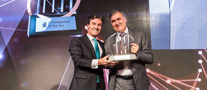 Mara Teresa Rodrguez y Juan Miguel Martnez Gabaldn, Premio EY a la Trayectoria de la Empresa Familiar