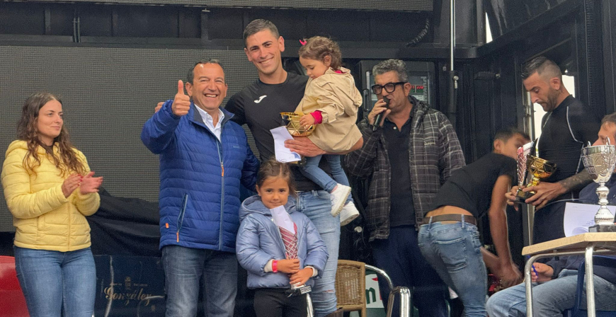 Mario Balbs triunfa en Molledo